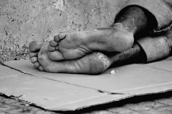 A CASA DO POVO DA RUA SERVIRÁ REFEIÇÕES, BANHO E POUSO PARA OS MORADORES DE RUA