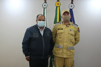 CÂMARA MUNICIPAL HOMENAGEIA CIDADÃOS E INSTITUIÇÕES COM MOÇÕES DE APLAUSOS (13).jpeg