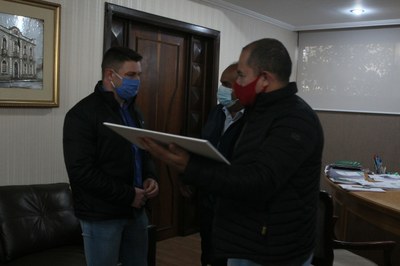 CÂMARA MUNICIPAL HOMENAGEIA CIDADÃOS E INSTITUIÇÕES COM MOÇÕES DE APLAUSOS (16).jpeg