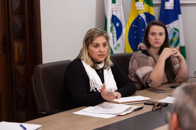 A presidente da Comissão de Assuntos Relevantes, Cris Wainer (PT) reforço o desejo de conduzir os trabalho de maneira democrática.