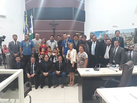 Atletas mirins de Guarapuava Campeões de Futsal 