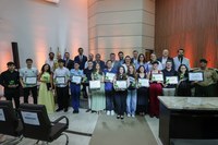 Câmara de Guarapuava entrega Prêmio Jovem "Sementes do Amanhã" 