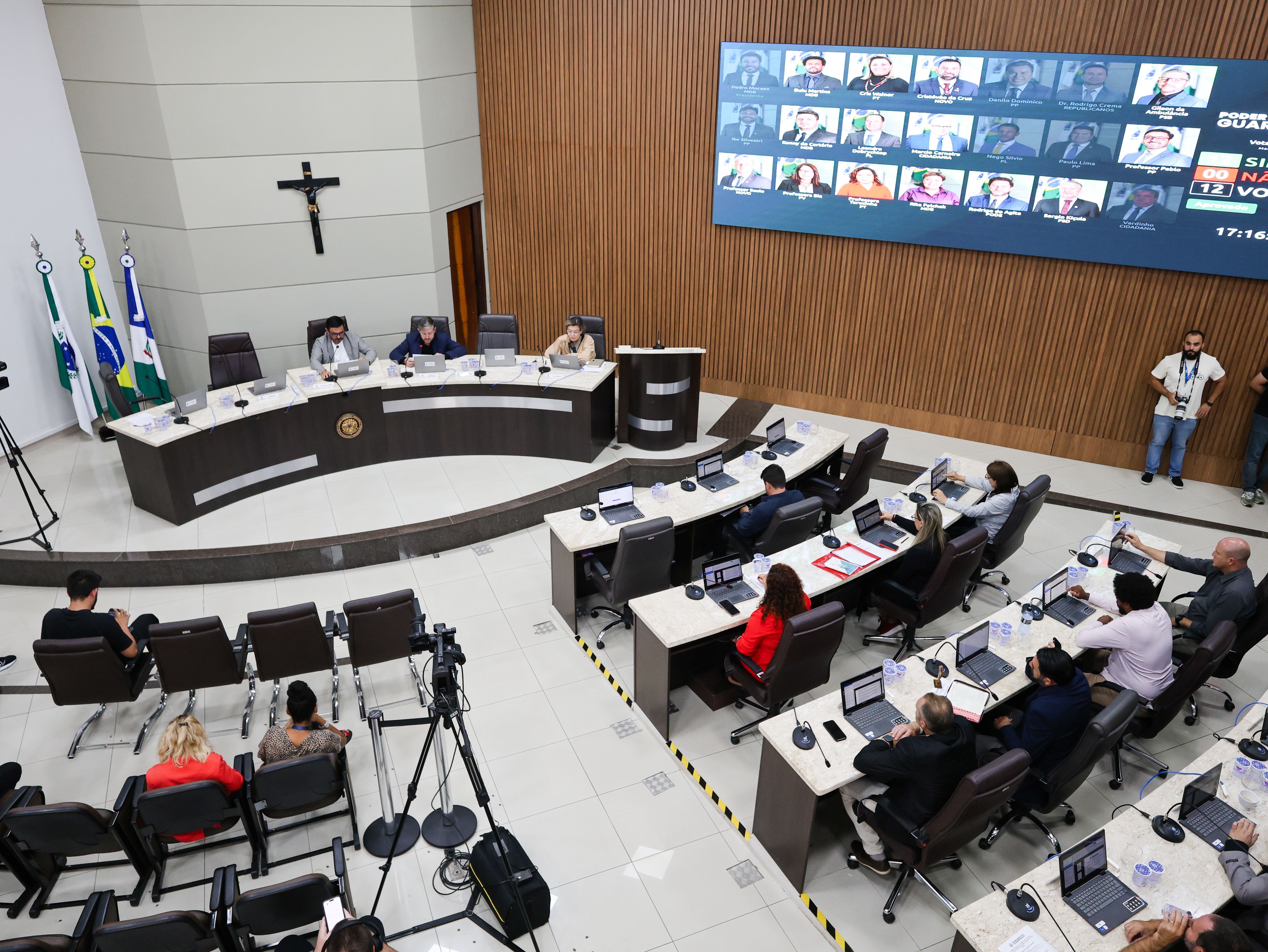 Câmara de Guarapuava vota requerimentos que pedem explicações sobre saúde e homenageia esporte guarapuavano nesta terça-feira (14/04)