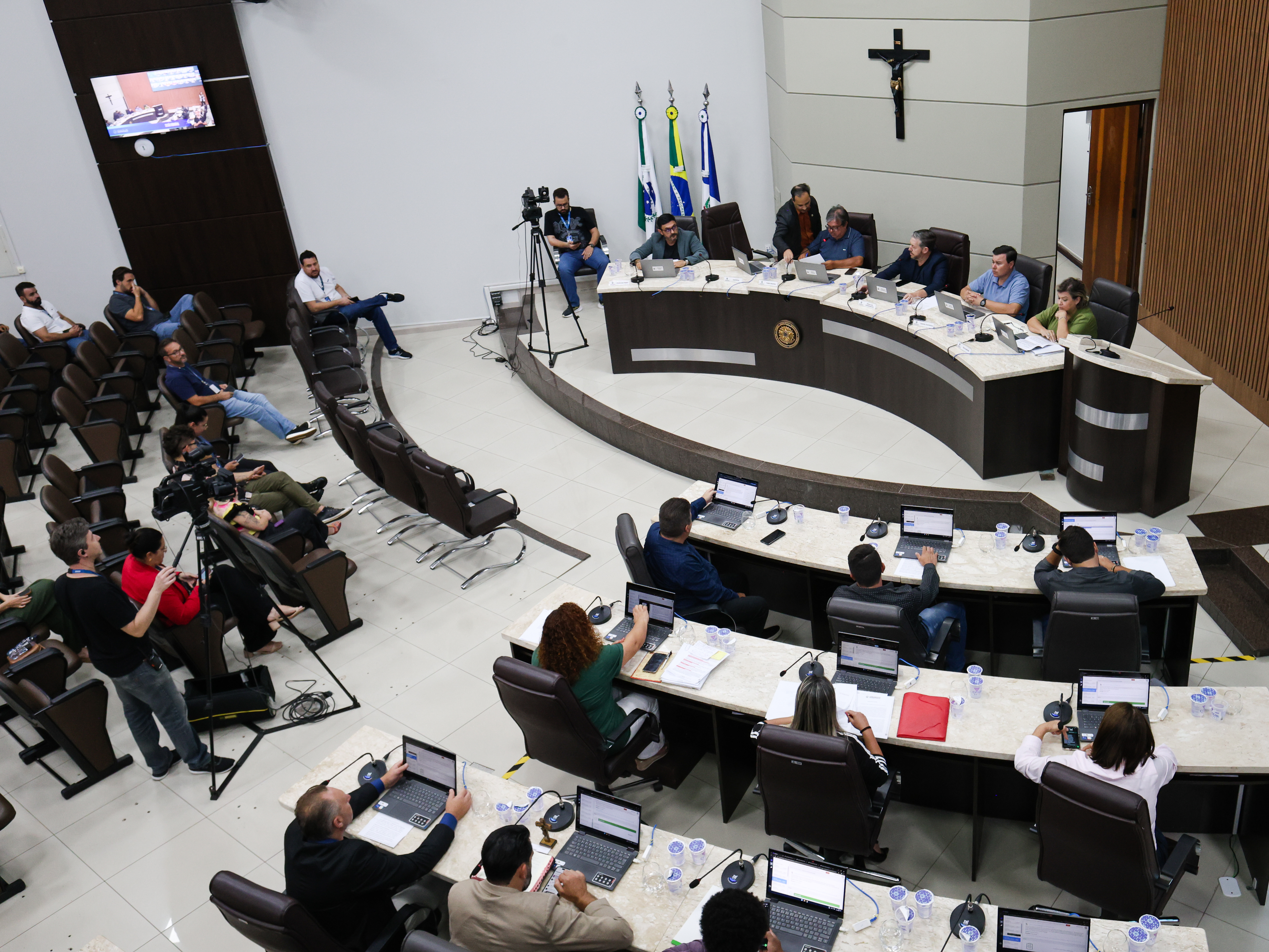 Câmara de Guarapuava debate monitoramento do transporte coletivo e vota utilidade pública do Lions Clube nesta segunda-feira (13/04)