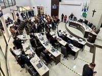 Câmara de Guarapuava vota R$ 2 milhões para obras na cidade, incluindo reforma da pista de atletismo, nesta segunda-feira (20/10)
