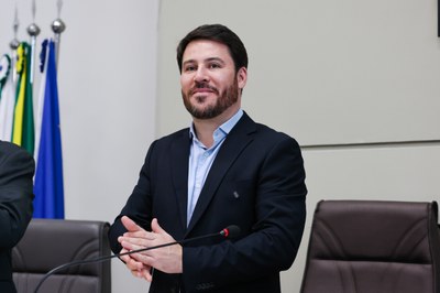 "Câmara destinou mais de R$ 40 milhões ao Hospital do Câncer", destaca Pedro Moraes em sessão dos 173 anos