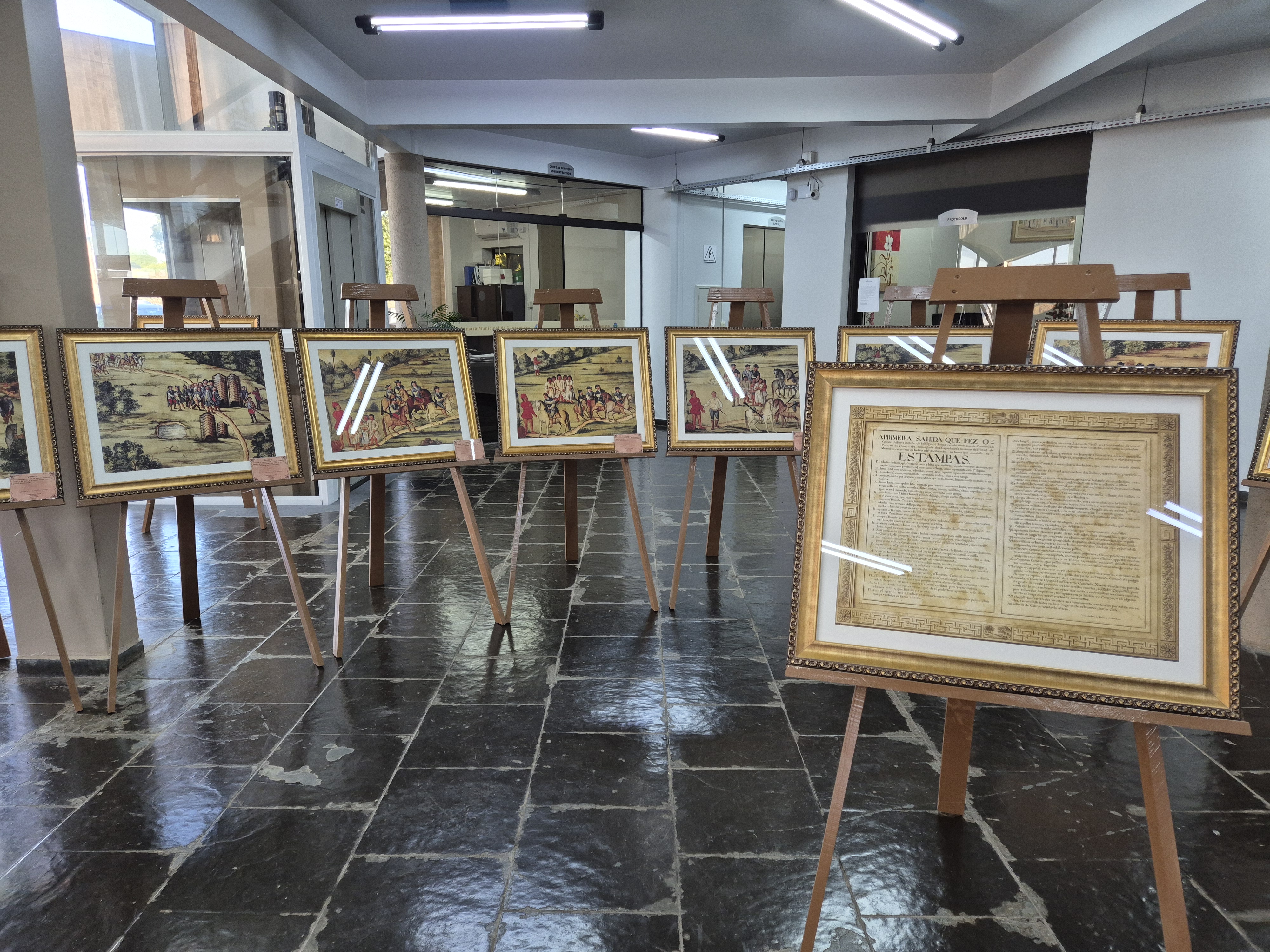 Câmara recebe exposição “Do contato ao confronto” 