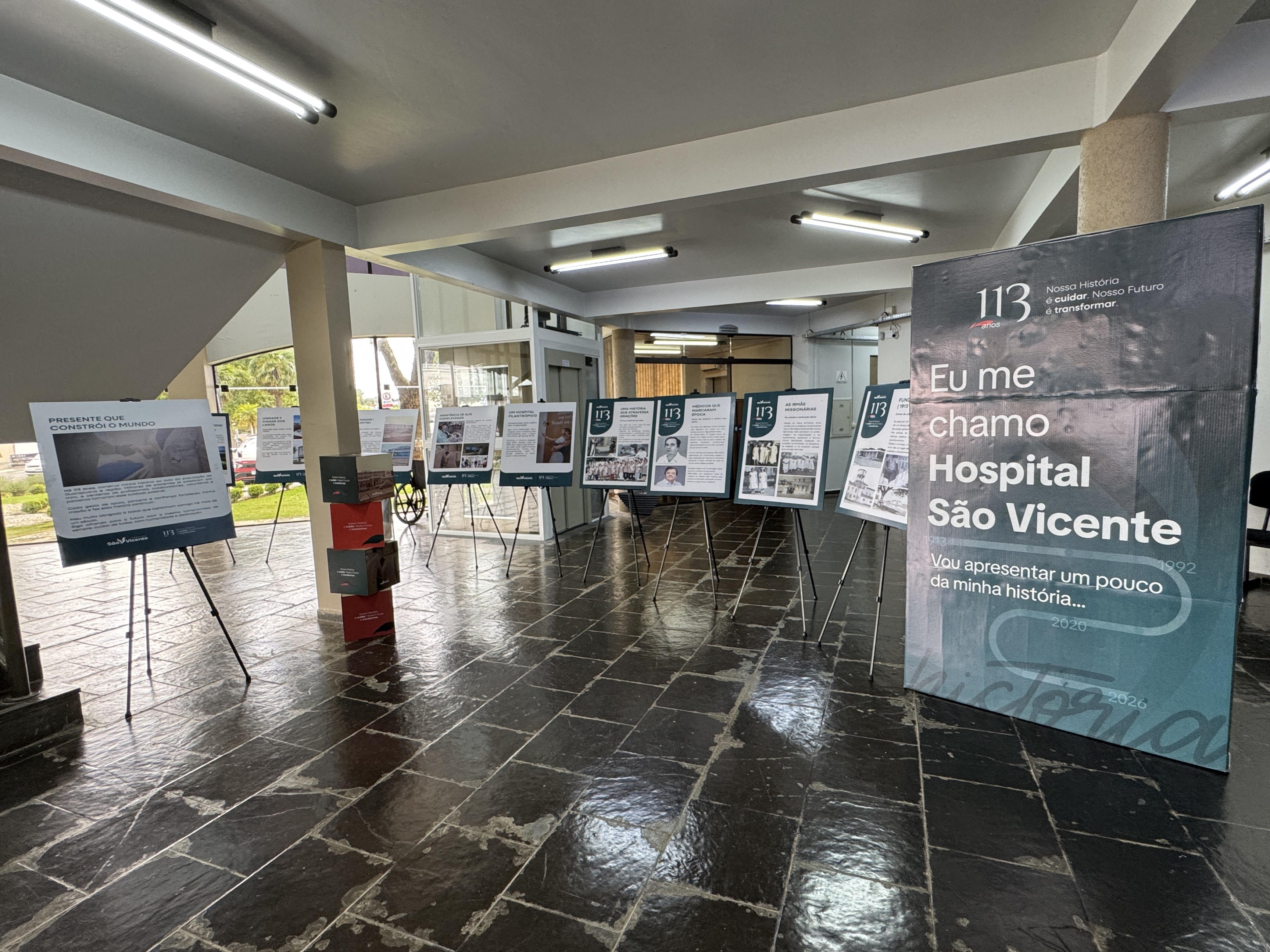 Câmara recebe exposição sobre os 113 anos do Hospital São Vicente de Paulo