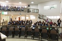 Poder Legislativo recebe visita técnica de alunos do Colégio Carneiro