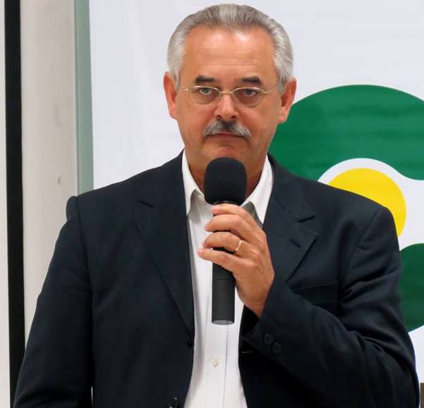 Presidente Edony Kluber e lideranças municiais enaltecem Escritório de Compras