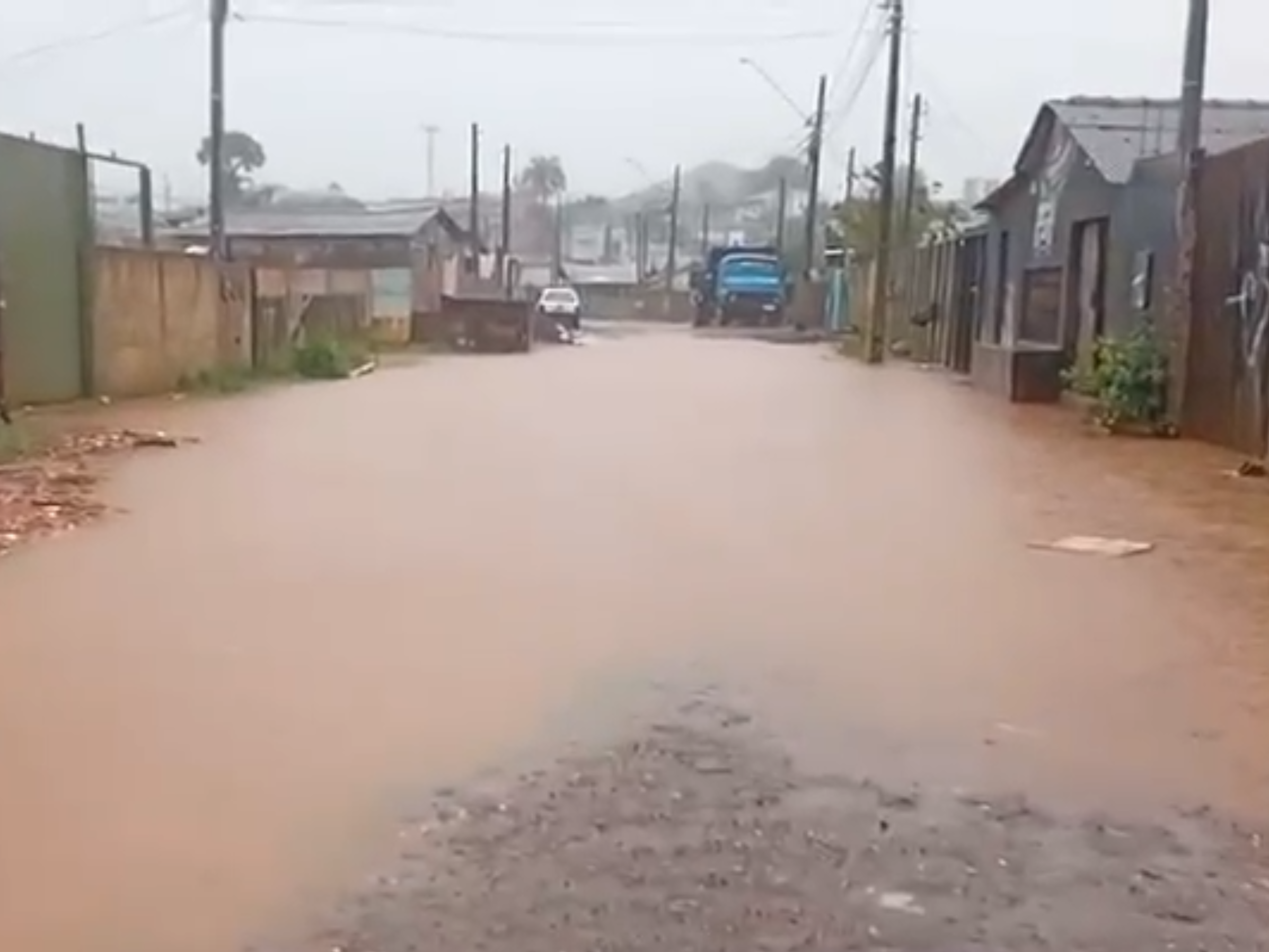 Requerimentos sobre alagamentos nos bairros Cascavel e Vila Bela são aprovados na Câmara de Guarapuava
