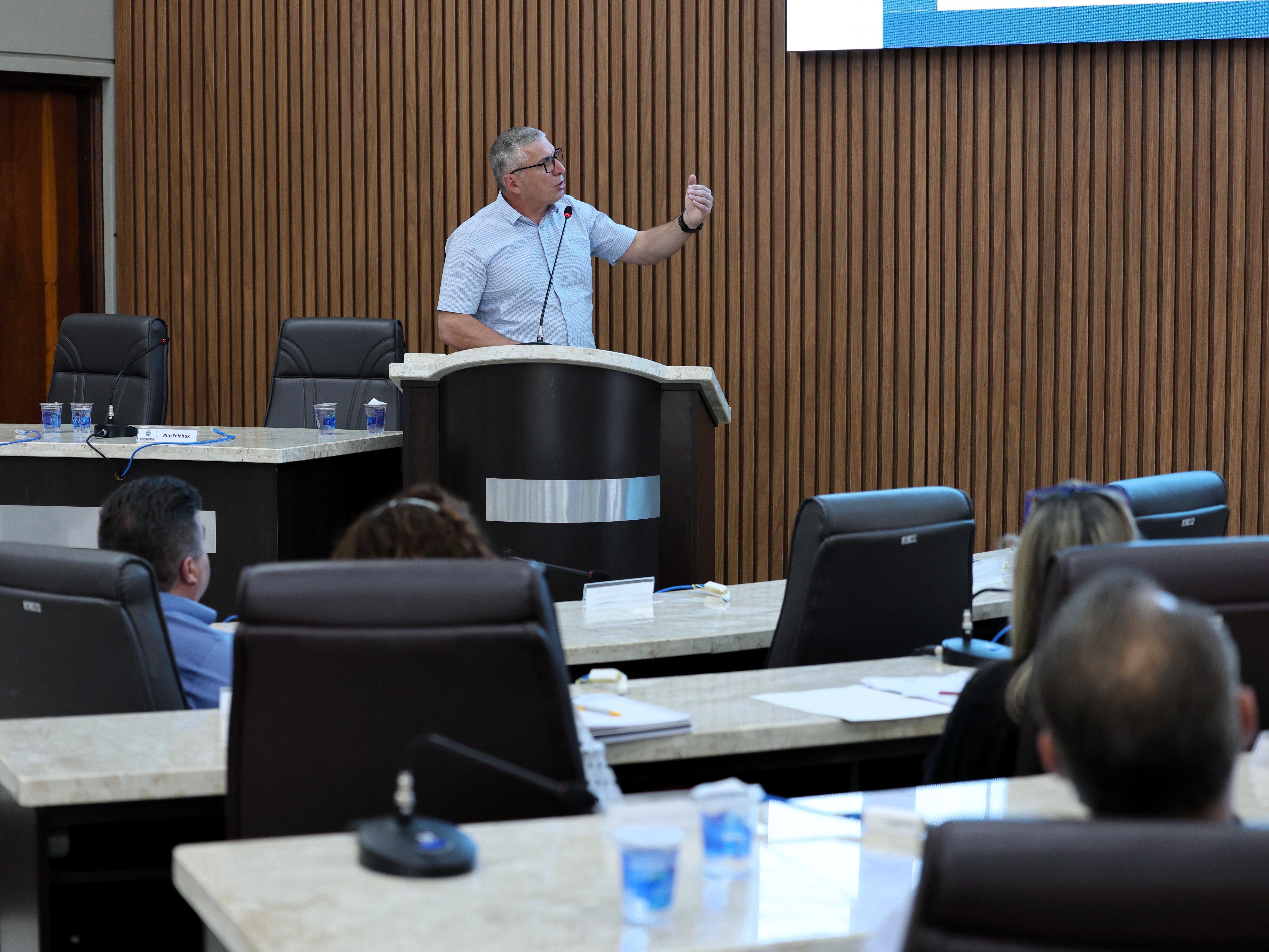 Secretário Péricles de Matos apresenta projeto de criação da Guarda Municipal de Guarapuava na Câmara