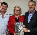 Vereadores prestigiam lançamento da revista Ornella