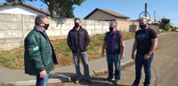 VEREADOR MARCIO CARNEIRO ACOMPANHA OBRAS NA VILA BELA